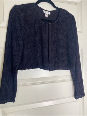 Vintage Black Cropped Textured Jacket